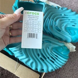 Salehe Bemburt x Crocs m5w7